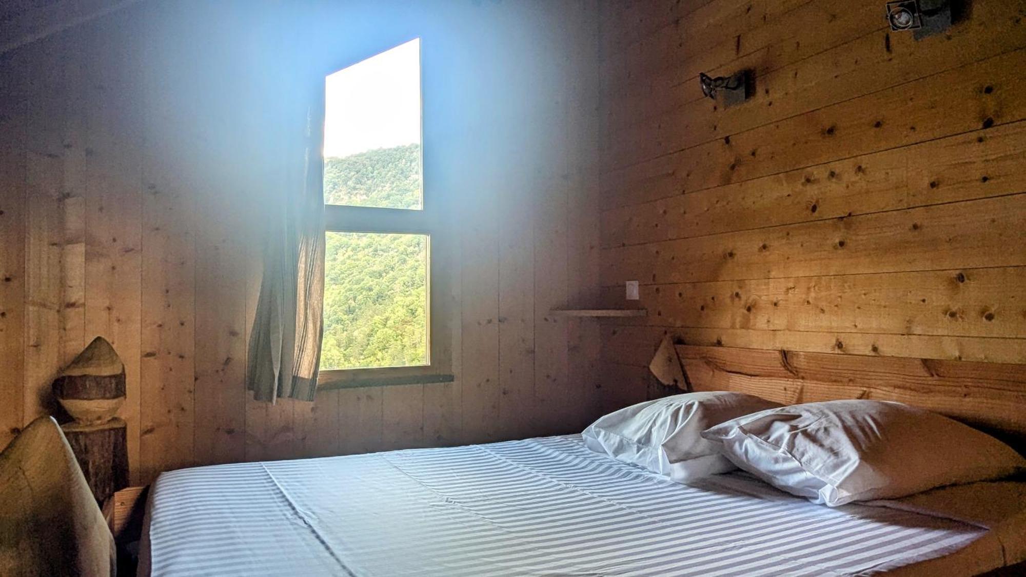 Cabanes et Lodges du Belvedere Serrieres-sur-Ain Extérieur photo