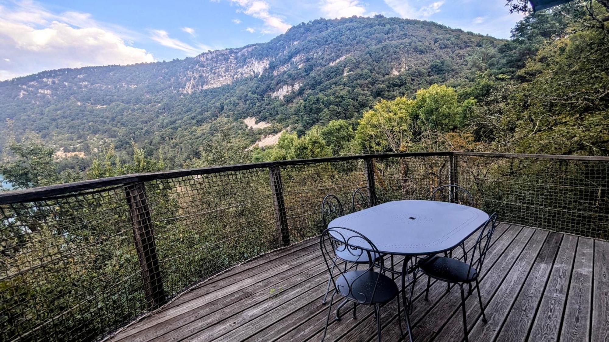 Cabanes et Lodges du Belvedere Serrieres-sur-Ain Extérieur photo