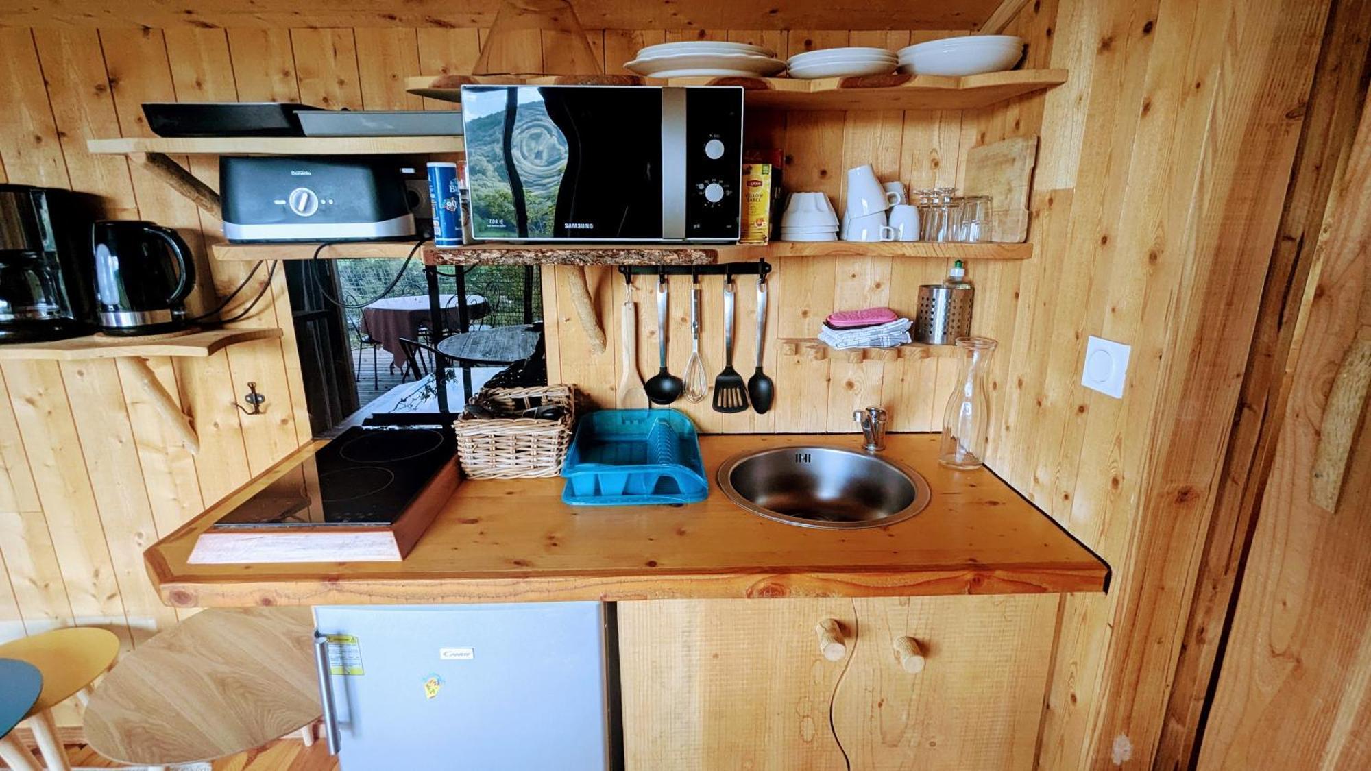 Cabanes et Lodges du Belvedere Serrieres-sur-Ain Extérieur photo