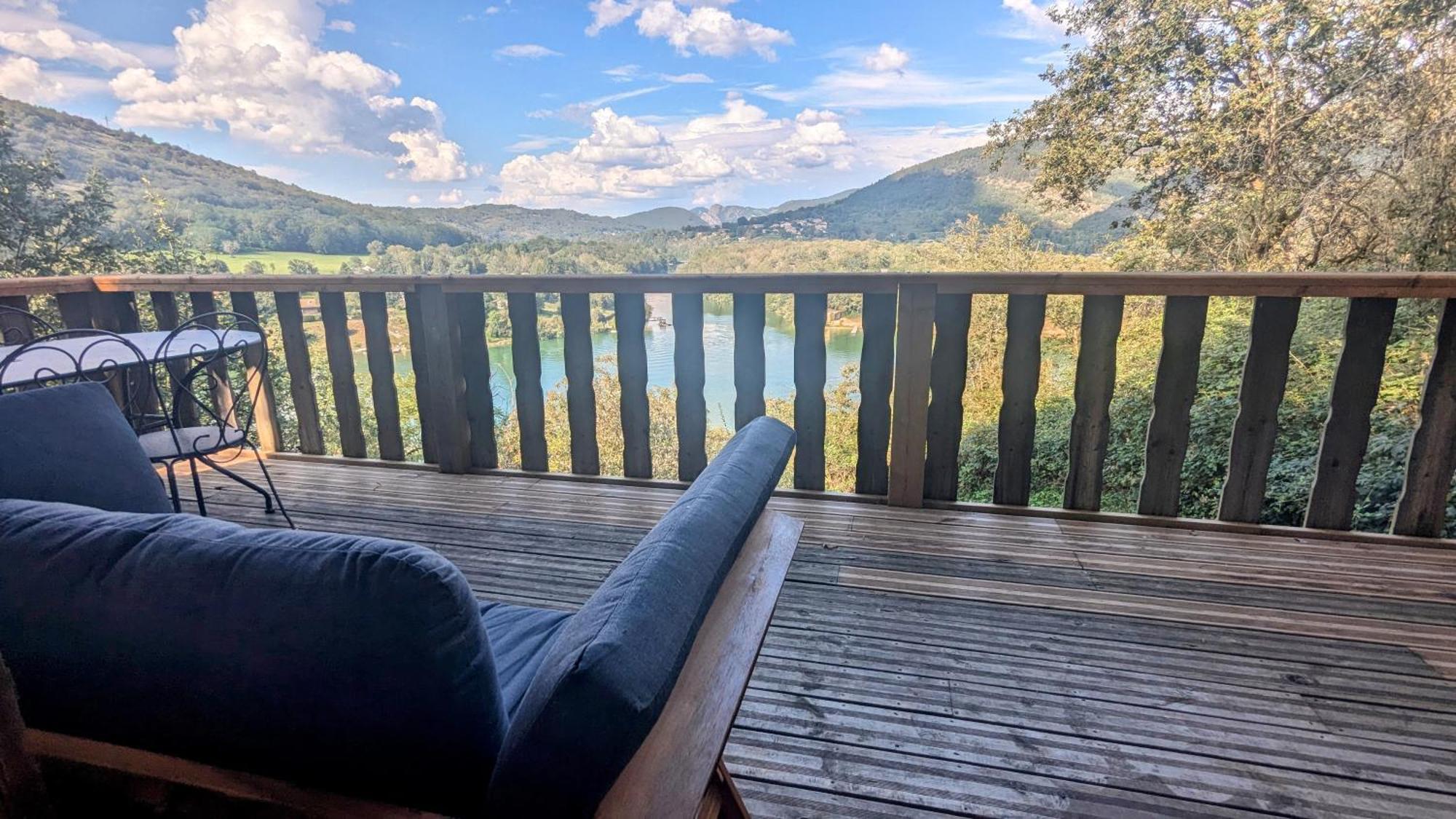 Cabanes et Lodges du Belvedere Serrieres-sur-Ain Extérieur photo
