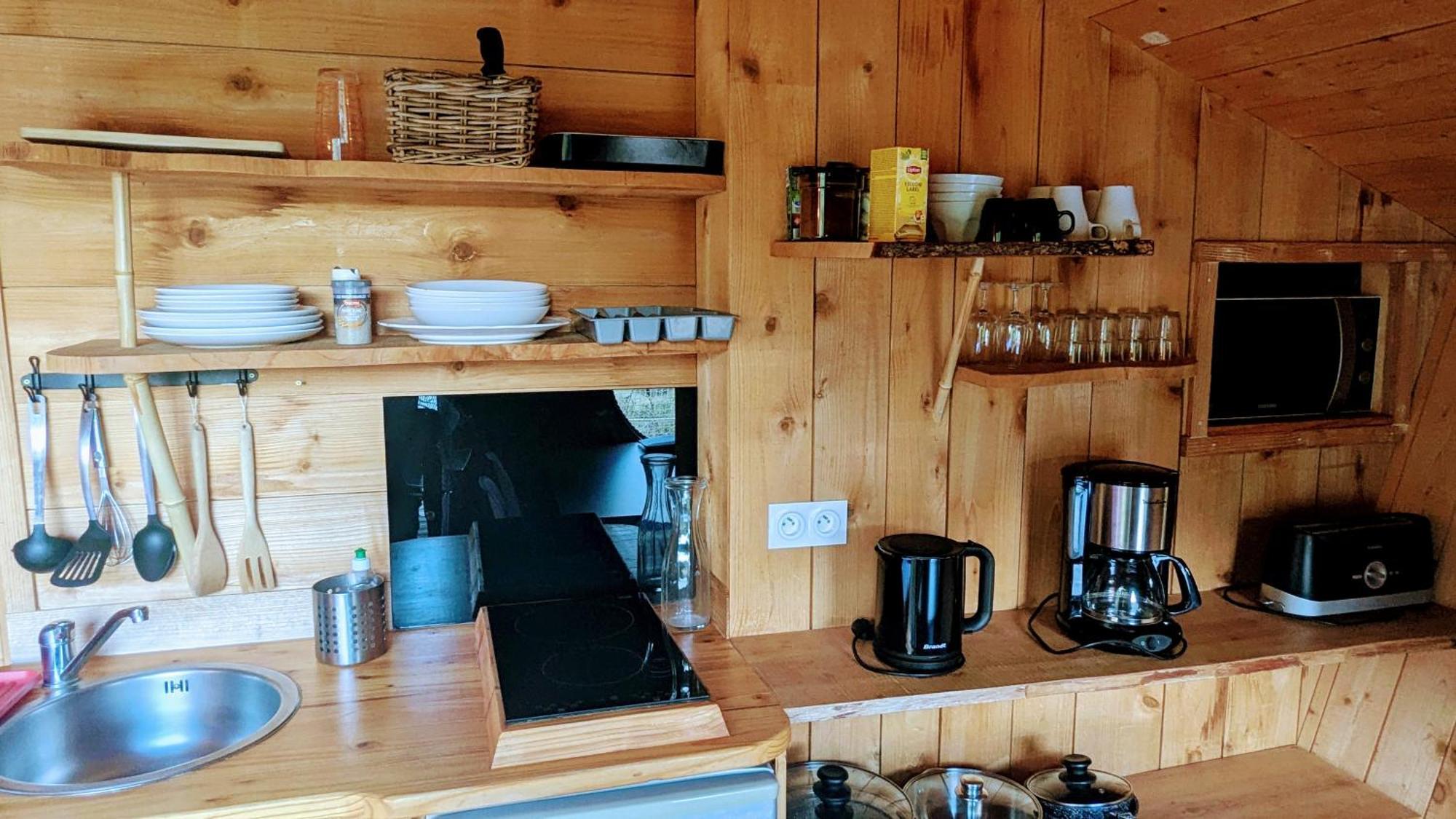 Cabanes et Lodges du Belvedere Serrieres-sur-Ain Extérieur photo
