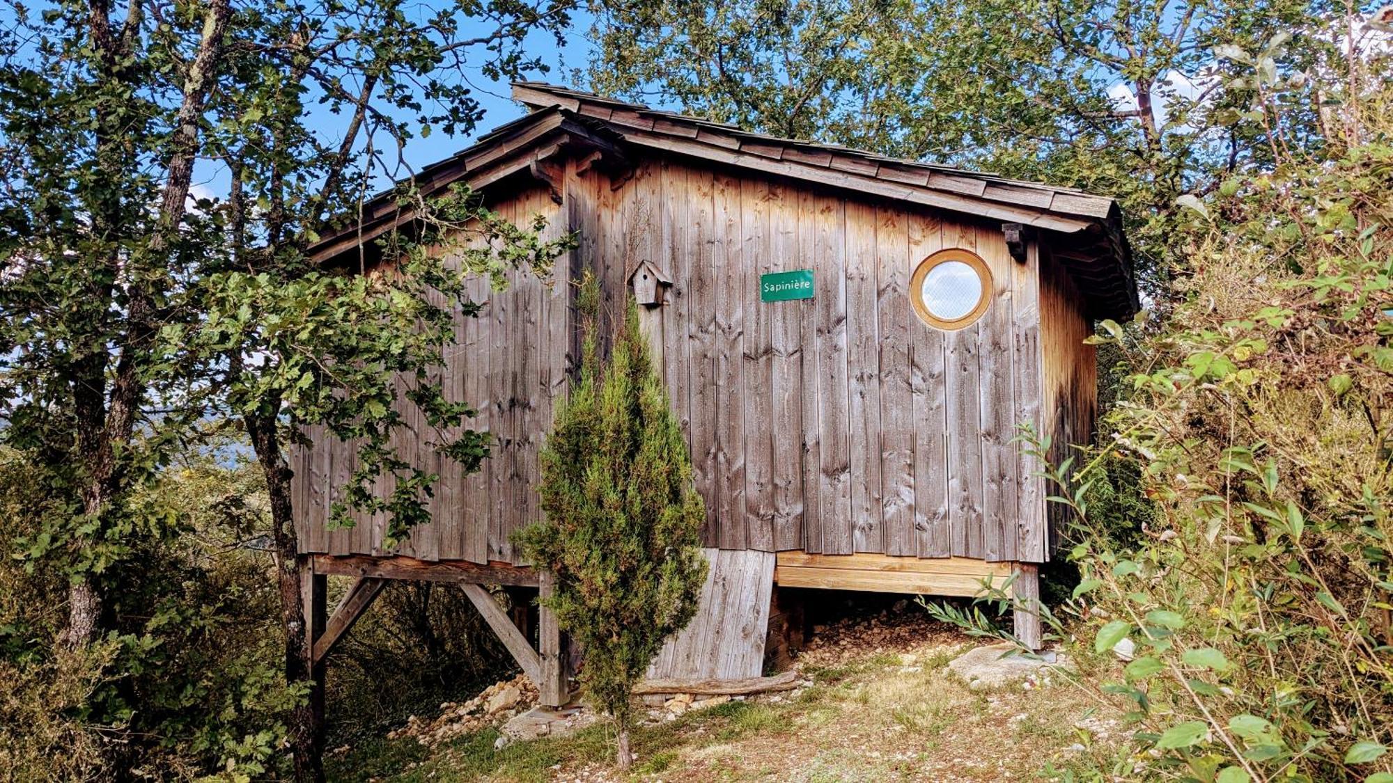 Cabanes et Lodges du Belvedere Serrieres-sur-Ain Extérieur photo