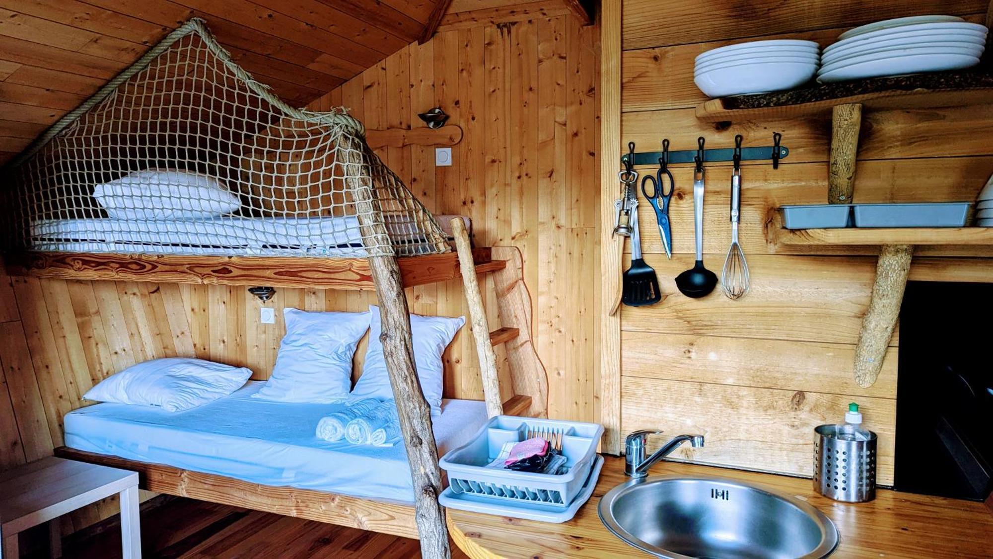 Cabanes et Lodges du Belvedere Serrieres-sur-Ain Extérieur photo
