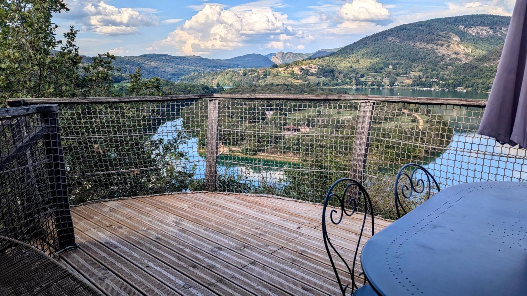 Cabanes et Lodges du Belvedere Serrieres-sur-Ain Extérieur photo