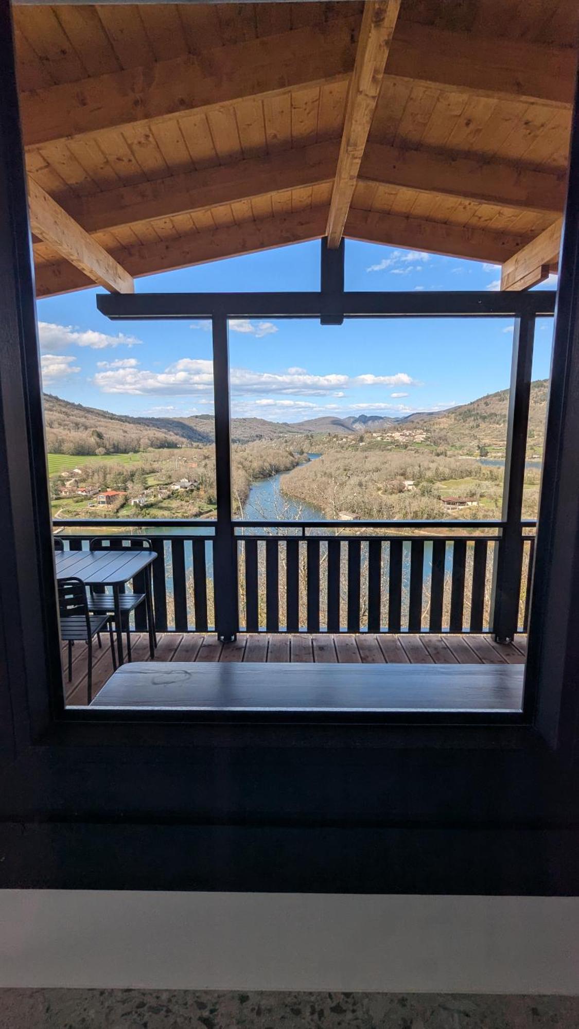 Cabanes et Lodges du Belvedere Serrieres-sur-Ain Extérieur photo